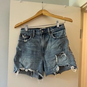Abercrombie curve love shorts